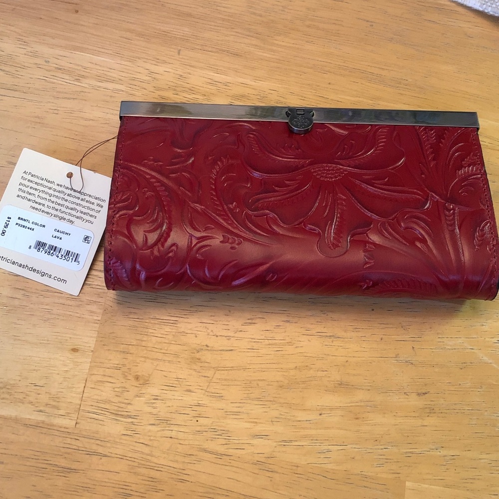 Patricia Nash Burnished Tooled Leather Cauchy Wallet Color Lava NWT & Card